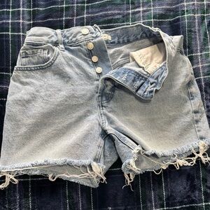 Light wash PacSun Jean shorts-size 0